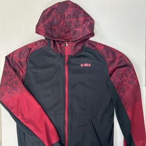 Nike LeBron Basketball  sweatshirt size M